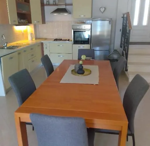 Intrada Villa *