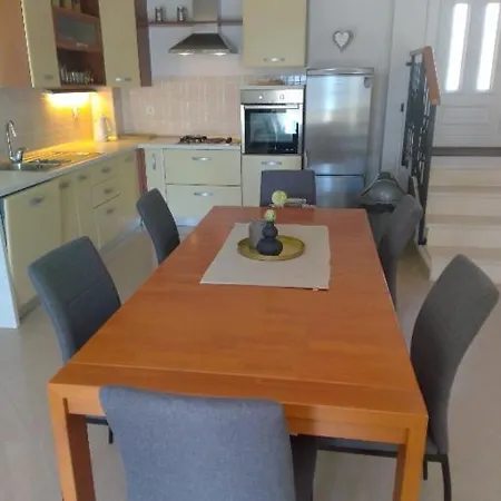 Intrada Villa *